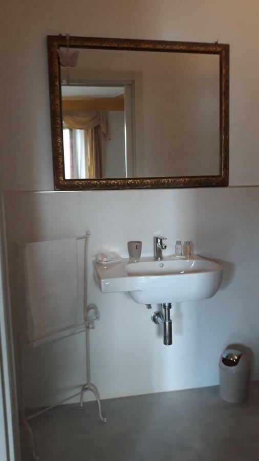 Florian Apartment ลาสเปเซีย ภายนอก รูปภาพ