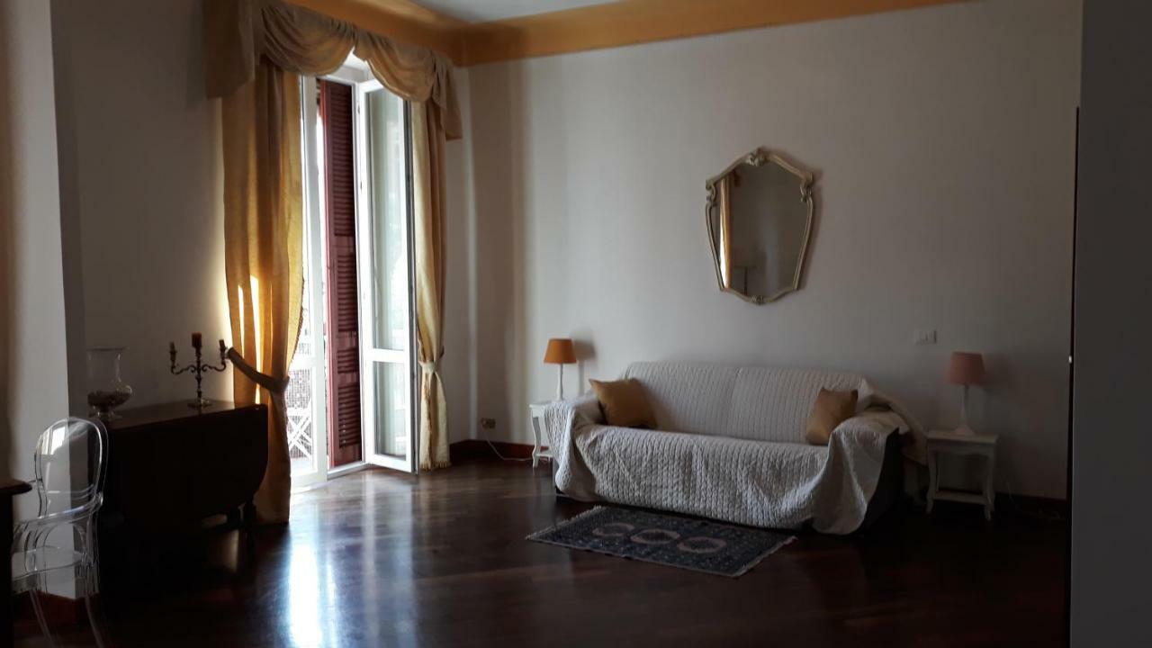 Florian Apartment ลาสเปเซีย ภายนอก รูปภาพ